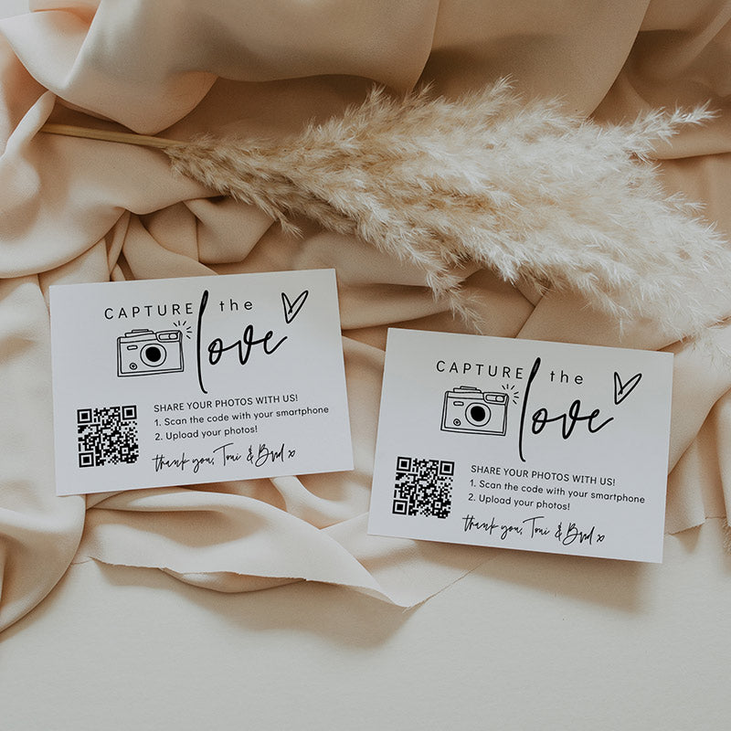 Capture the Love QR code sign